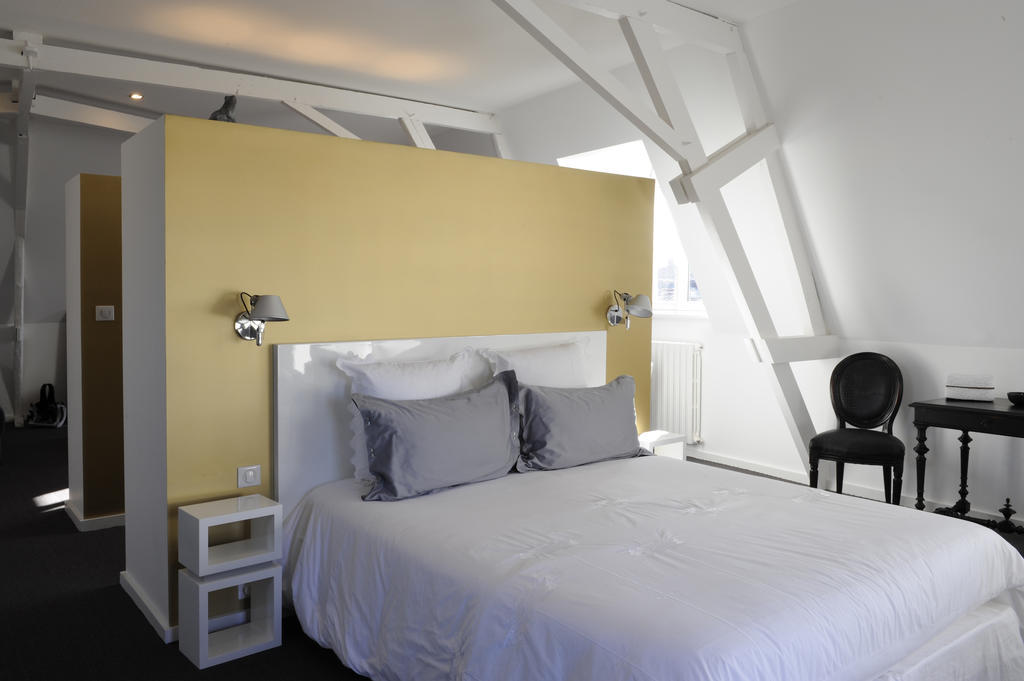 Chambres D'Hotes Les Tilleuls Коньяк Номер фото